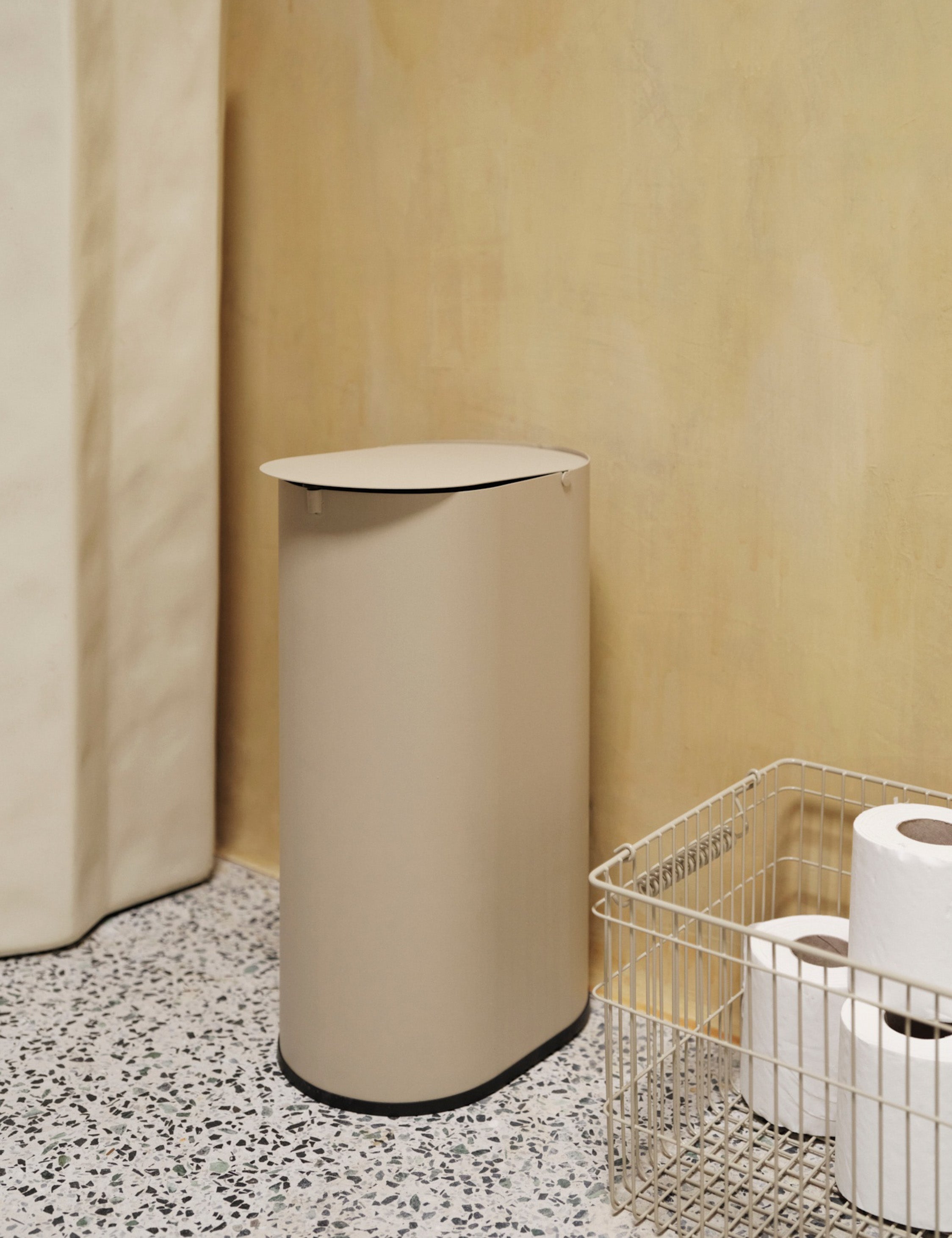 Minimal Modern Bin - Image 8
